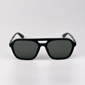 Gucci Pilot Sunglasses – Black Frame with Grey Lenses | Model: GG1823SA 001